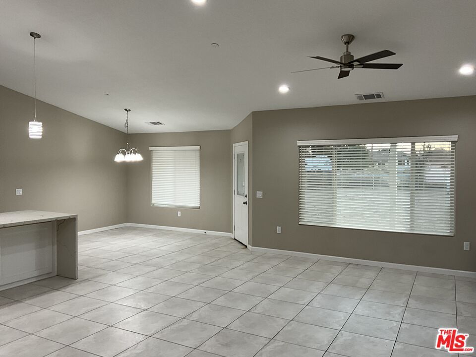 Empty room, Interior, Pendant Lights, Recessed Lighting