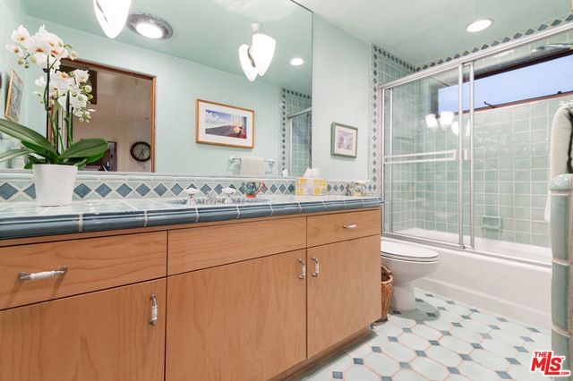 Bathroom, Glass Shower, Interior, Recessed Lighting, Tile Countertops