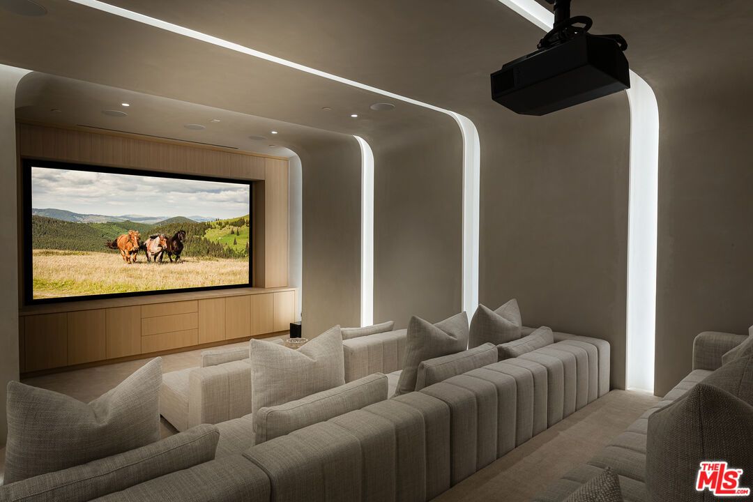 Interior, Projection Screen, Recessed Lighting, Theatre Room