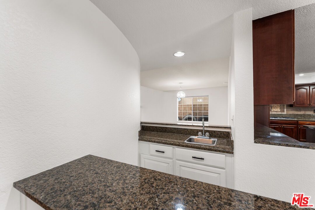 Interior, Kitchen, Pendant Lights, Recessed Lighting