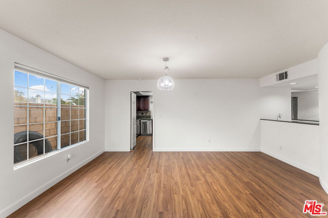 Chandelier, Empty room, Interior, Recessed Lighting, Wood Texture Flooring
