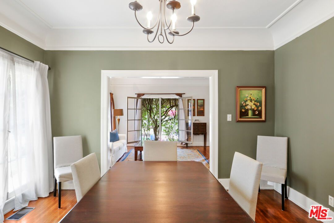Chandelier, Dining room, Interior, Wood Texture Flooring