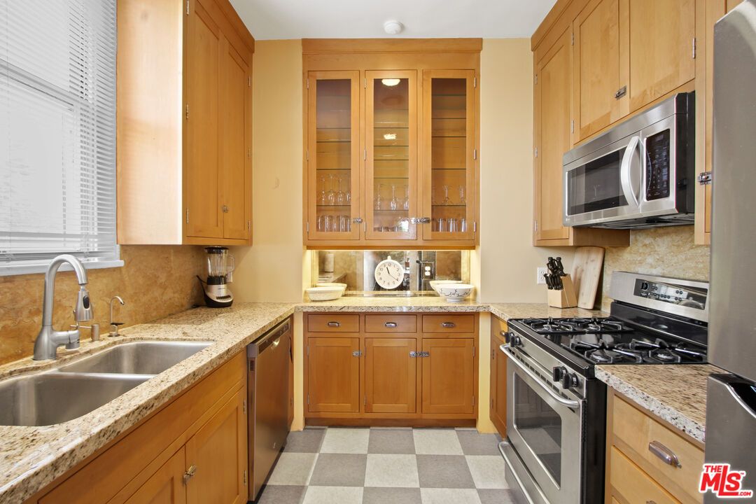 Interior, Kitchen, Stainless Steel Appliances