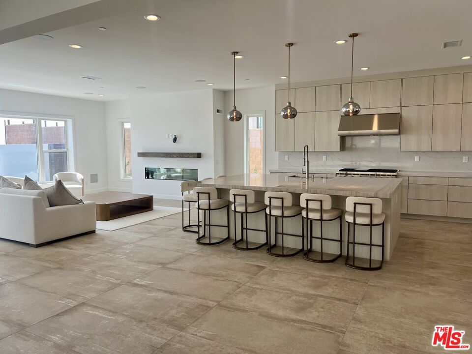 Fireplace, Interior, Kitchen, Living room, Pendant Lights, Recessed Lighting