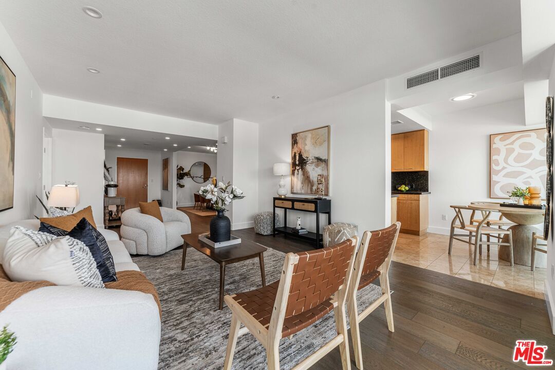 Dining room, Interior, Living room, Recessed Lighting, Wood Texture Flooring