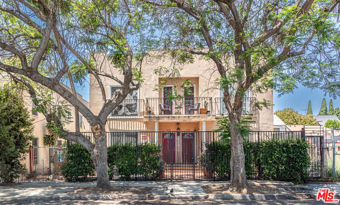 Exterior, Facade, French Provincial