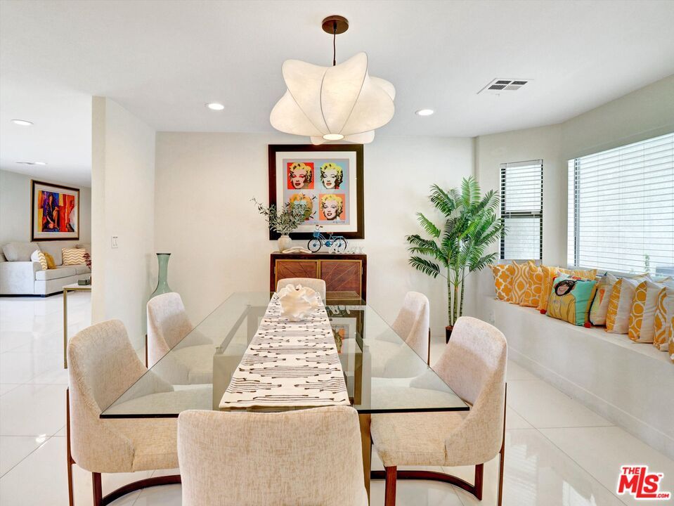 Dining room, Interior, Living room, Pendant Lights, Recessed Lighting