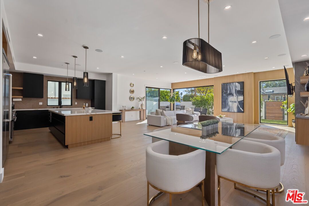 Dining room, Interior, Kitchen, Living room, Pendant Lights, Recessed Lighting, Wood Texture Flooring