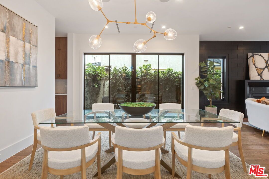 Dining room, Fireplace, Interior, Pendant Lights, Recessed Lighting, Wood Texture Flooring