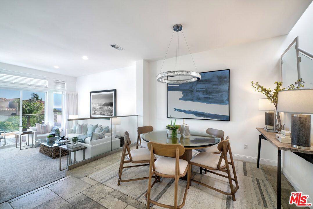 Dining room, Interior, Living room, Pendant Lights, Recessed Lighting