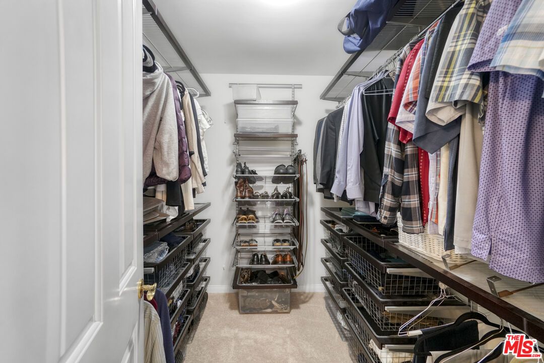 Interior, Walk-in Closets