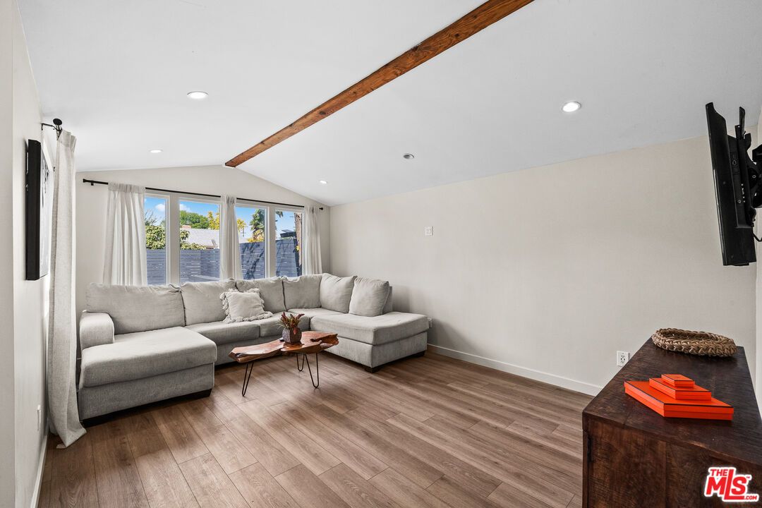 Interior, Living room, Recessed Lighting, Wooden Beams, Wood Texture Flooring