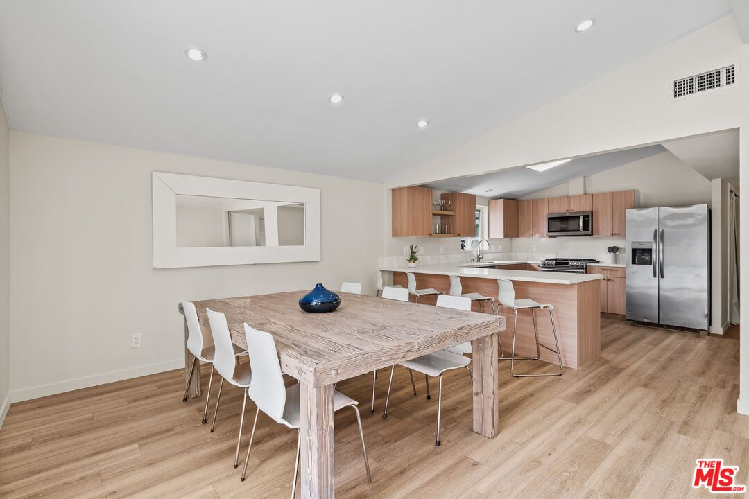 Dining room, Interior, Kitchen, Recessed Lighting, Stainless Steel Appliances, Wood Texture Flooring