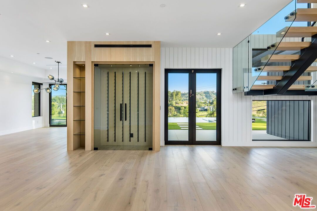 Empty room, Interior, Pendant Lights, Recessed Lighting, Wood Texture Flooring