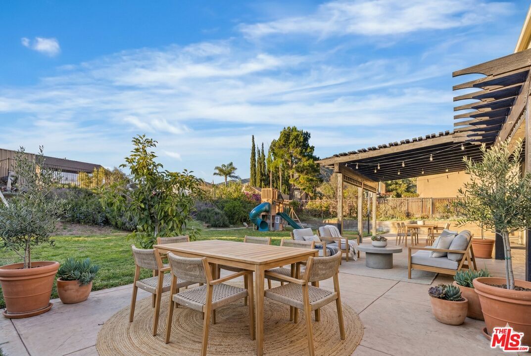 Backyard, Exterior, Playground