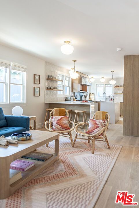 Interior, Kitchen, Living room, Pendant Lights, Wood Texture Flooring