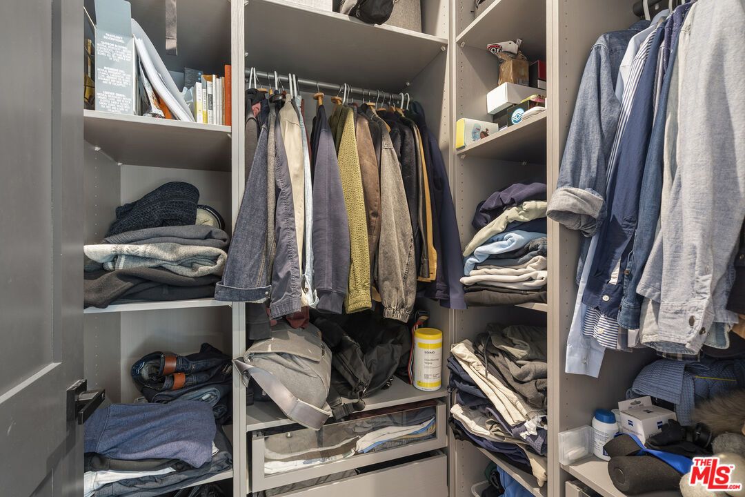 Interior, Walk-in Closets