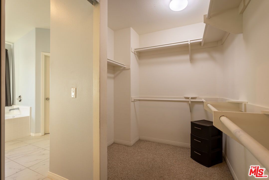 Interior, Marble, Walk-in Closets