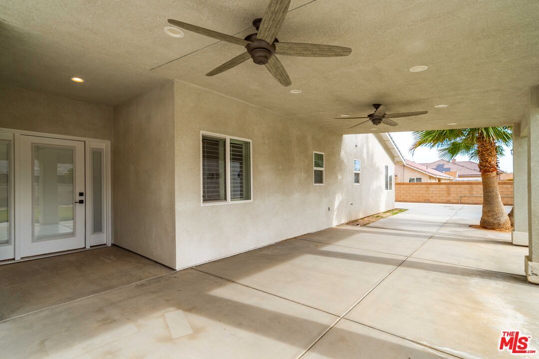 Exterior, Recessed Lighting