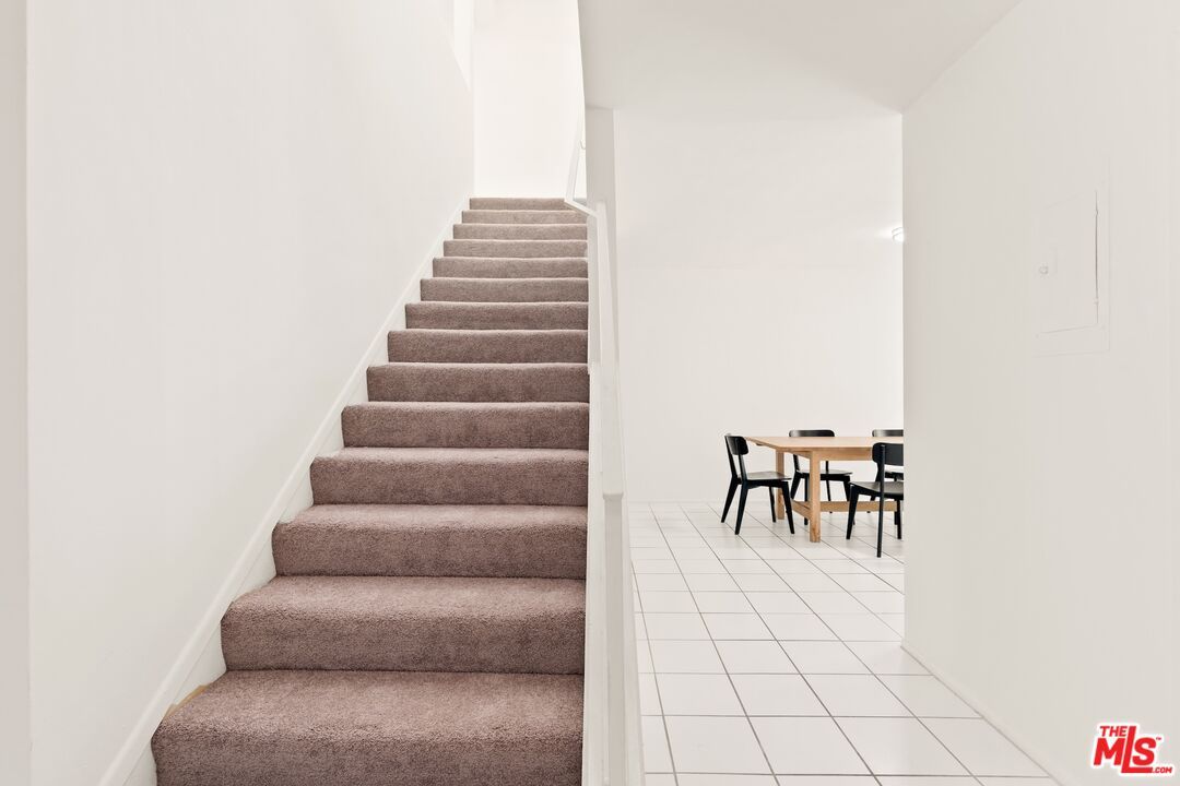 Dining room, Interior