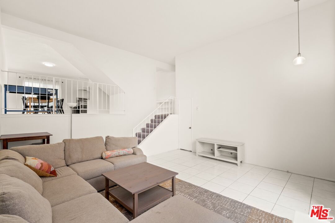 Interior, Kitchen, Living room, Pendant Lights, Recessed Lighting