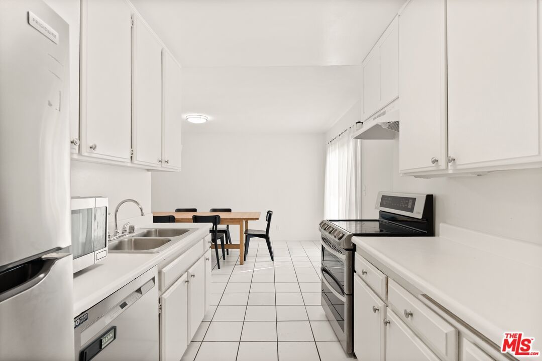 Dining room, Interior, Kitchen