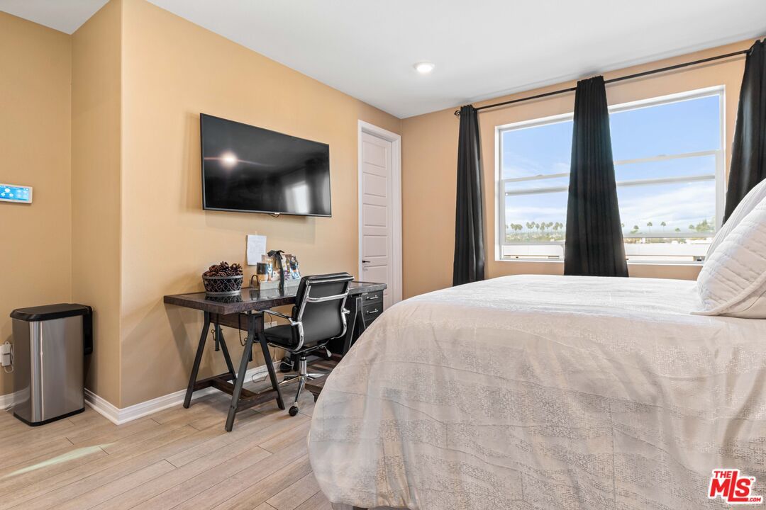 Bedroom, Home Office, Interior, Recessed Lighting, Wood Texture Flooring