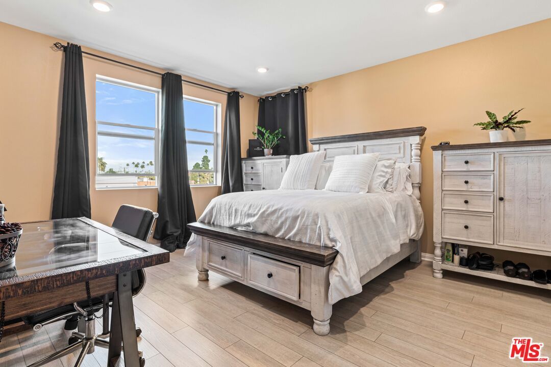 Bedroom, Interior, Recessed Lighting, Wood Texture Flooring