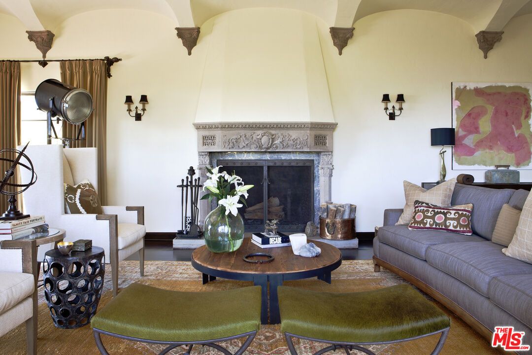 Fireplace, Interior, Living room