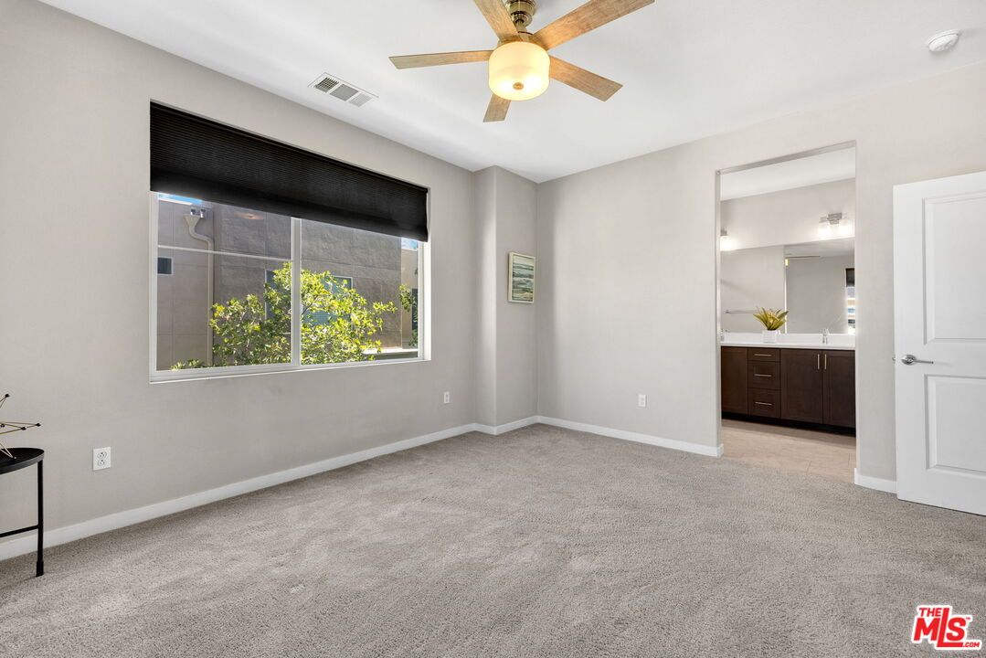 Bathroom, Empty room, Interior