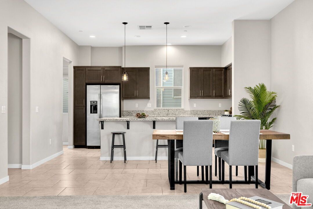Dining room, Interior, Kitchen, Pendant Lights, Recessed Lighting, Stainless Steel Appliances