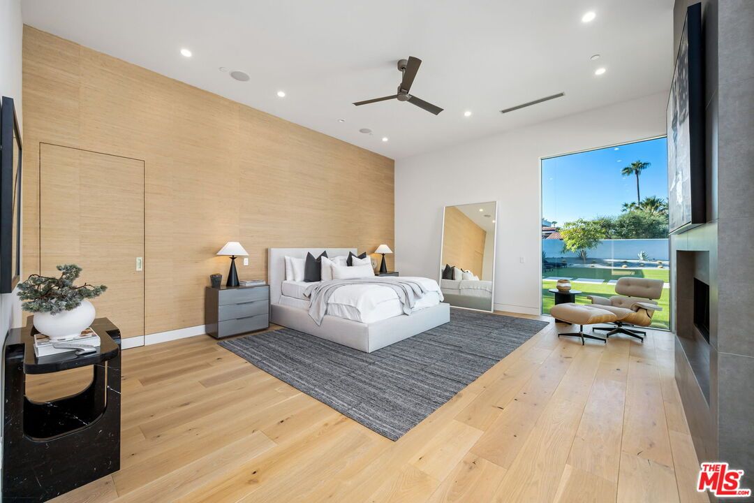 Bedroom, Fireplace, Interior, Recessed Lighting, Wood Texture Flooring