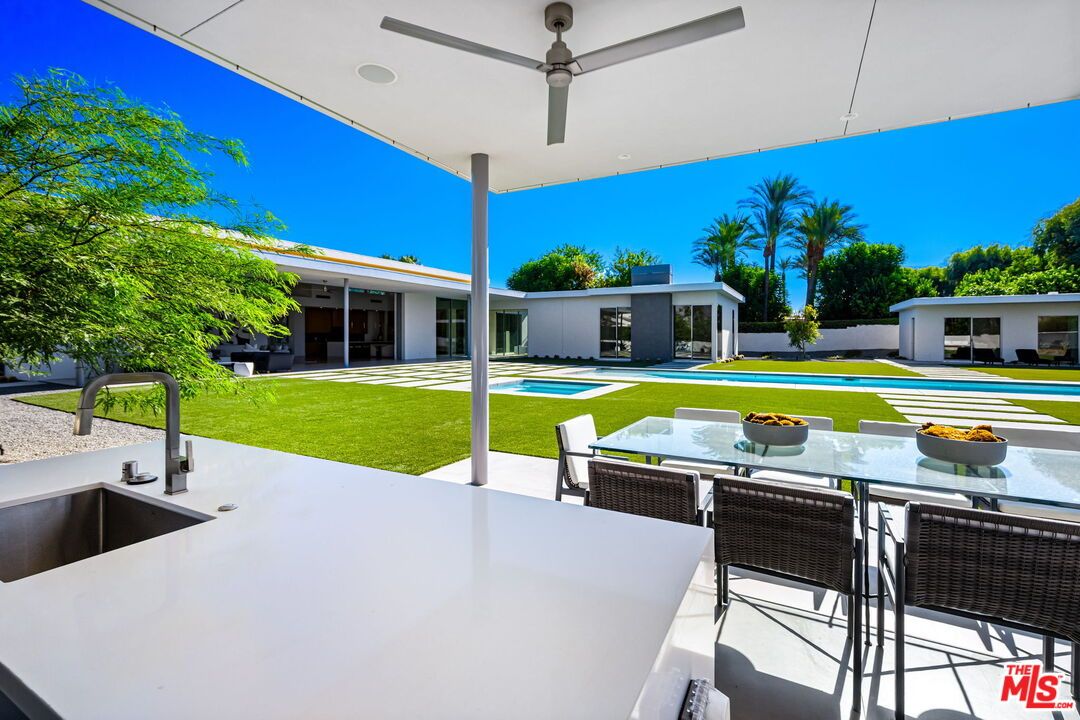 Backyard, Exterior, Outdoor Kitchen, Pool