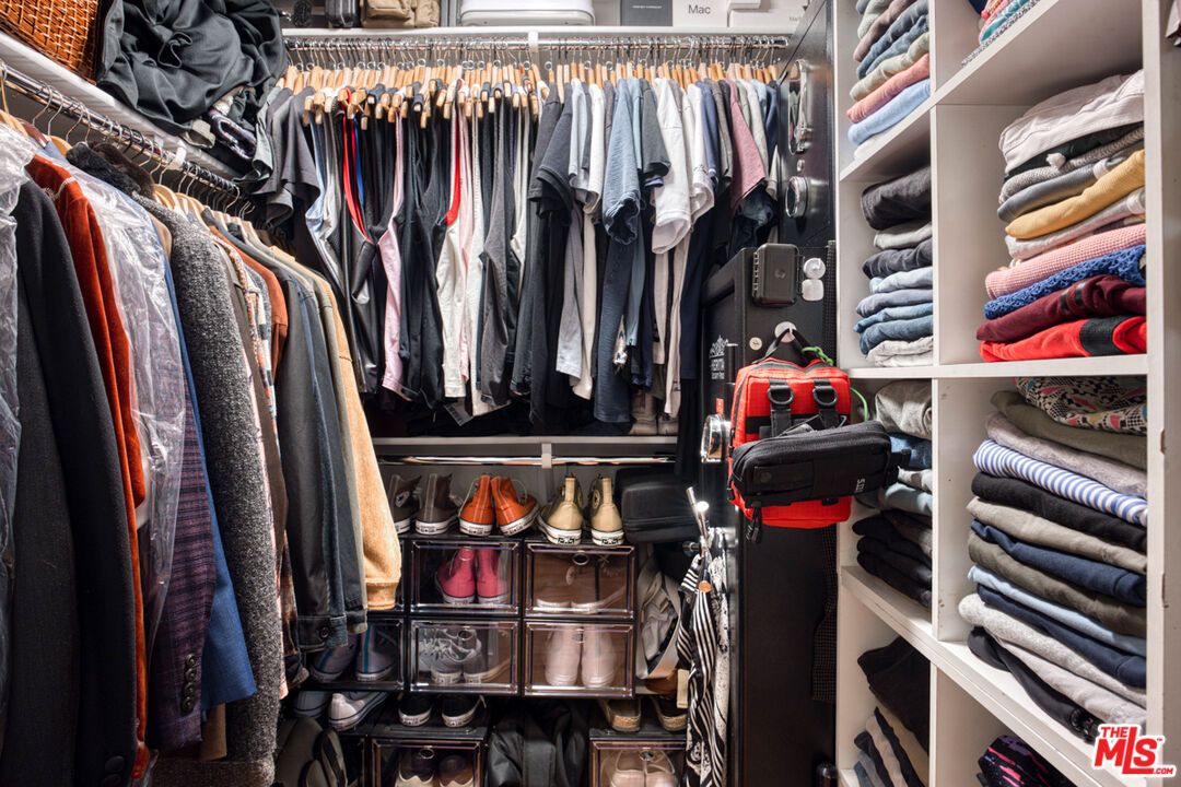 Interior, Walk-in Closets