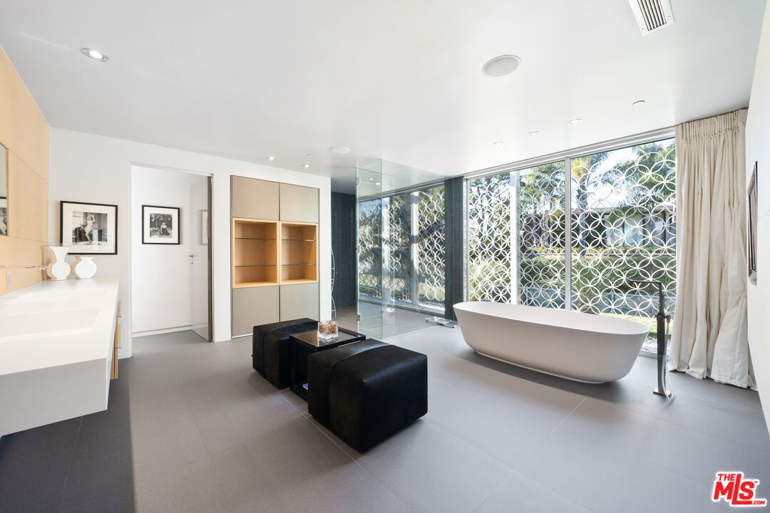 Bathroom, Free Standing Baths, Interior, Recessed Lighting