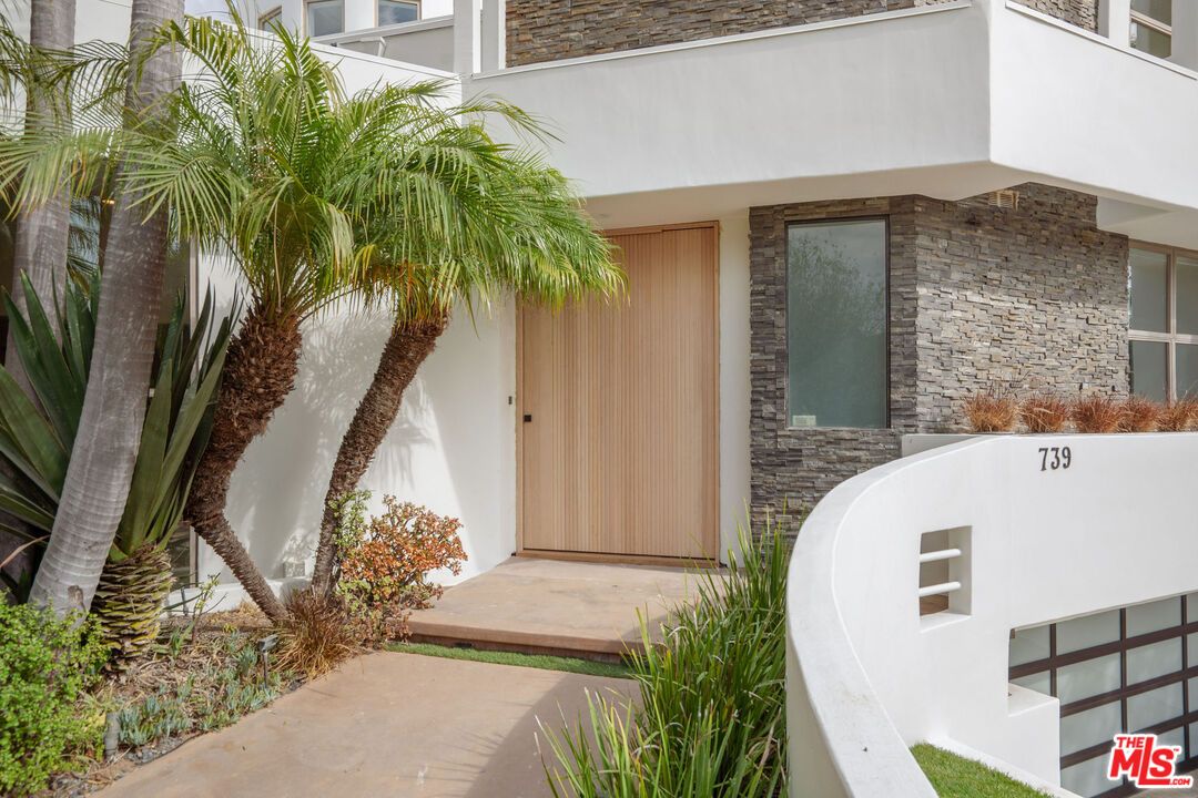 DE Listing image placeholder