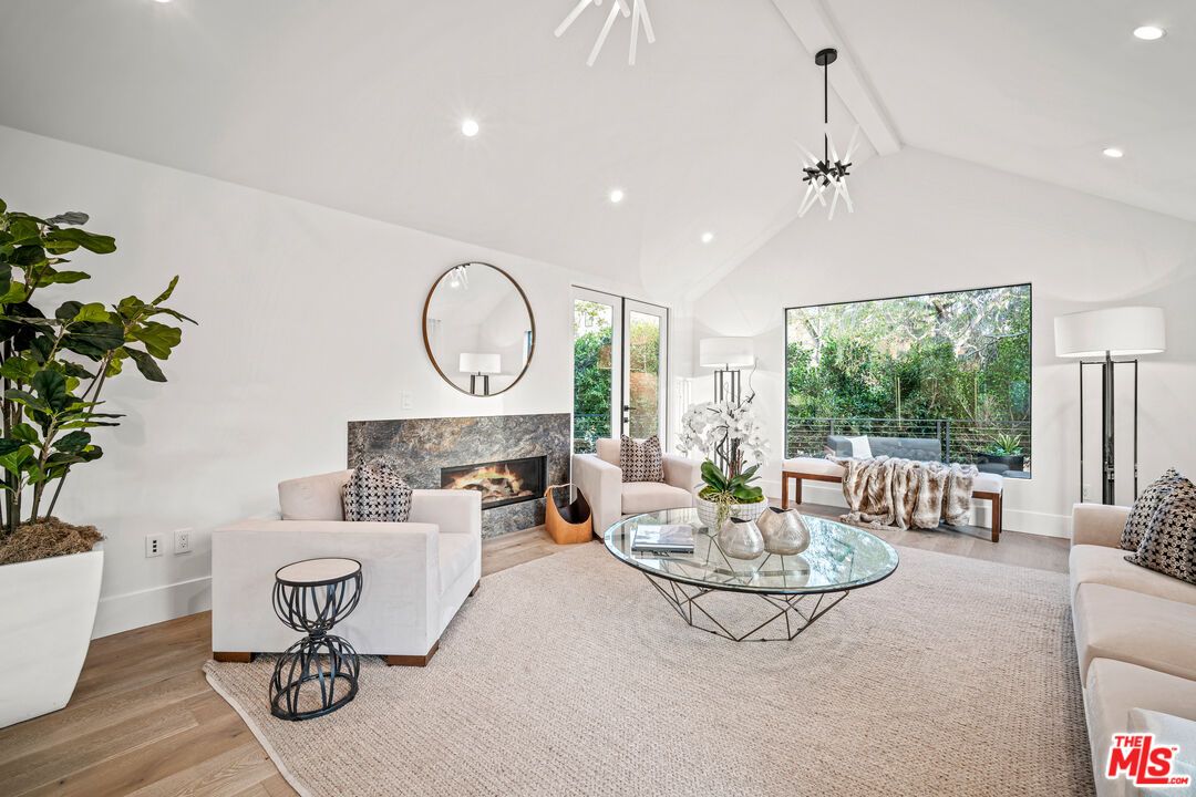 Fireplace, Interior, Living room, Pendant Lights, Recessed Lighting, Wood Texture Flooring