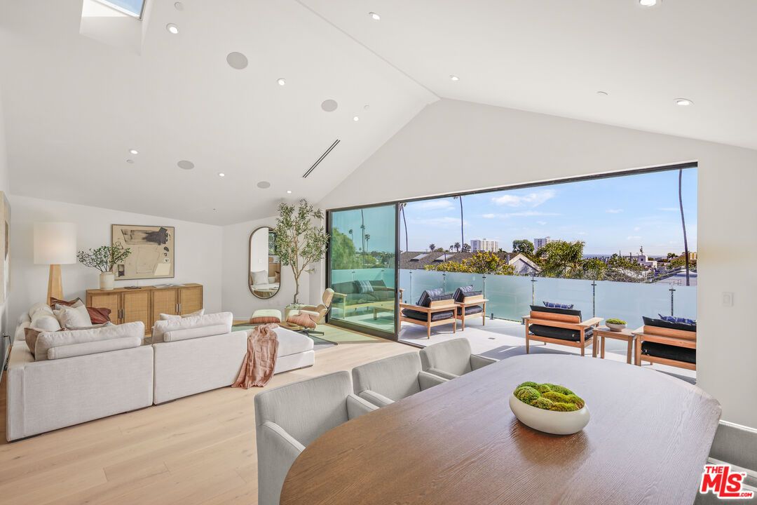 Dining room, Interior, Living room, Recessed Lighting, Water, Wood Texture Flooring