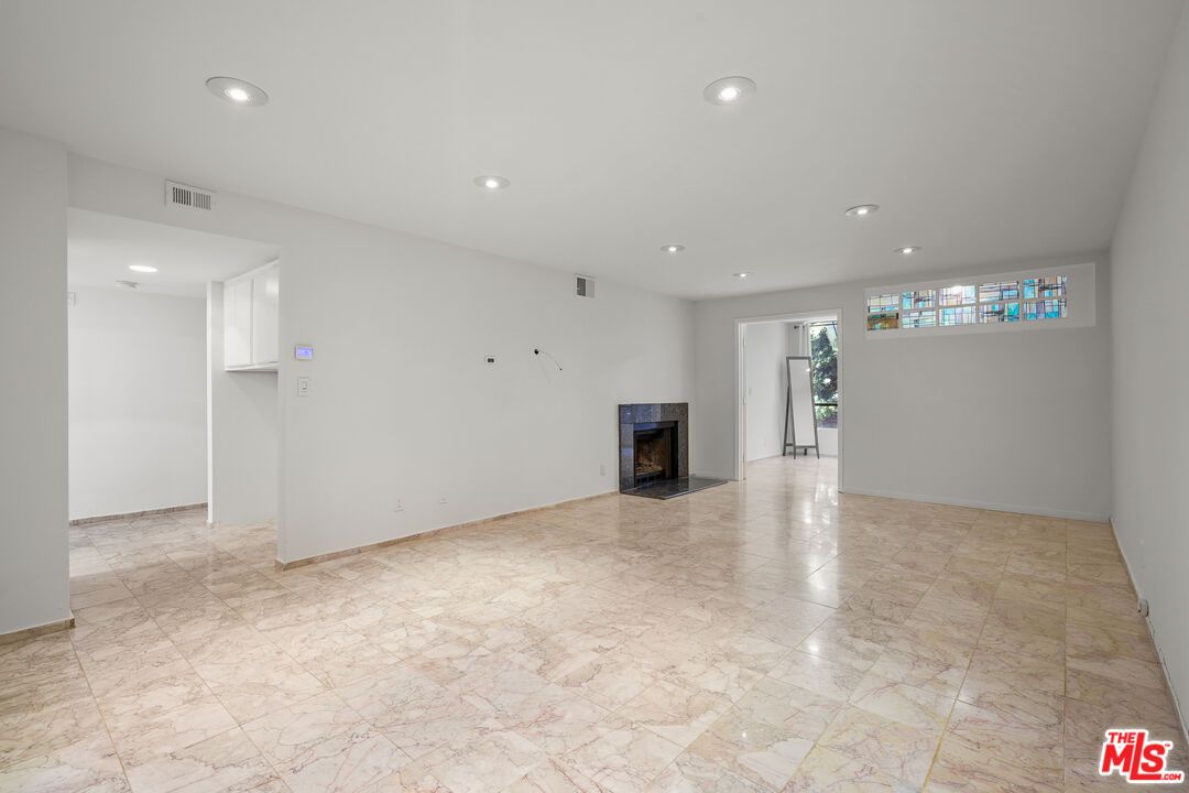 Empty room, Fireplace, Interior, Recessed Lighting