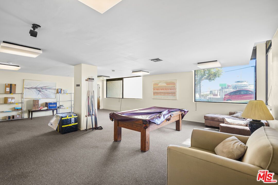 Billiard Table, Game Room, Interior, Living room