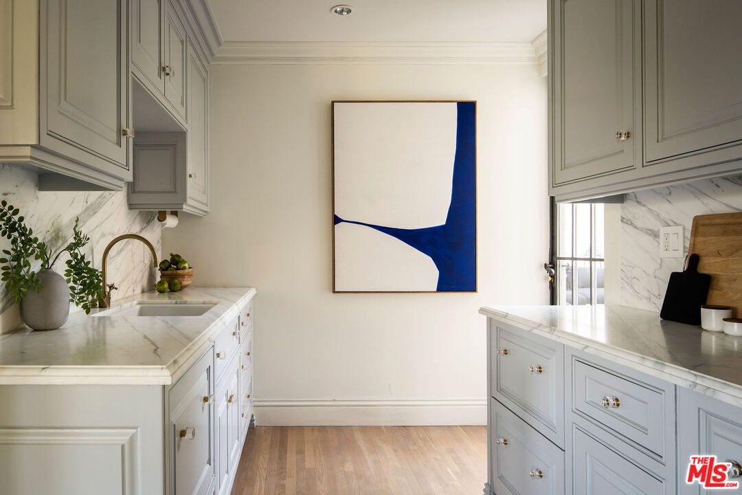 Interior, Kitchen, Marble Walls, Recessed Lighting, Wood Texture Flooring