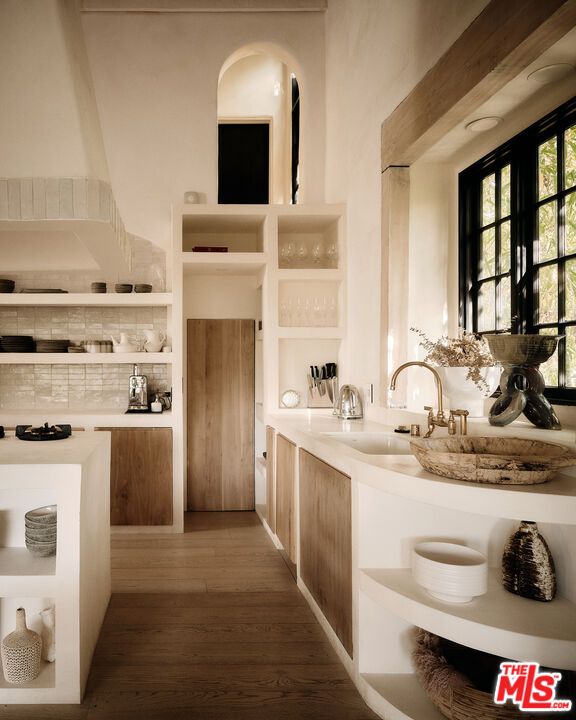 Interior, Kitchen, Wood Texture Flooring