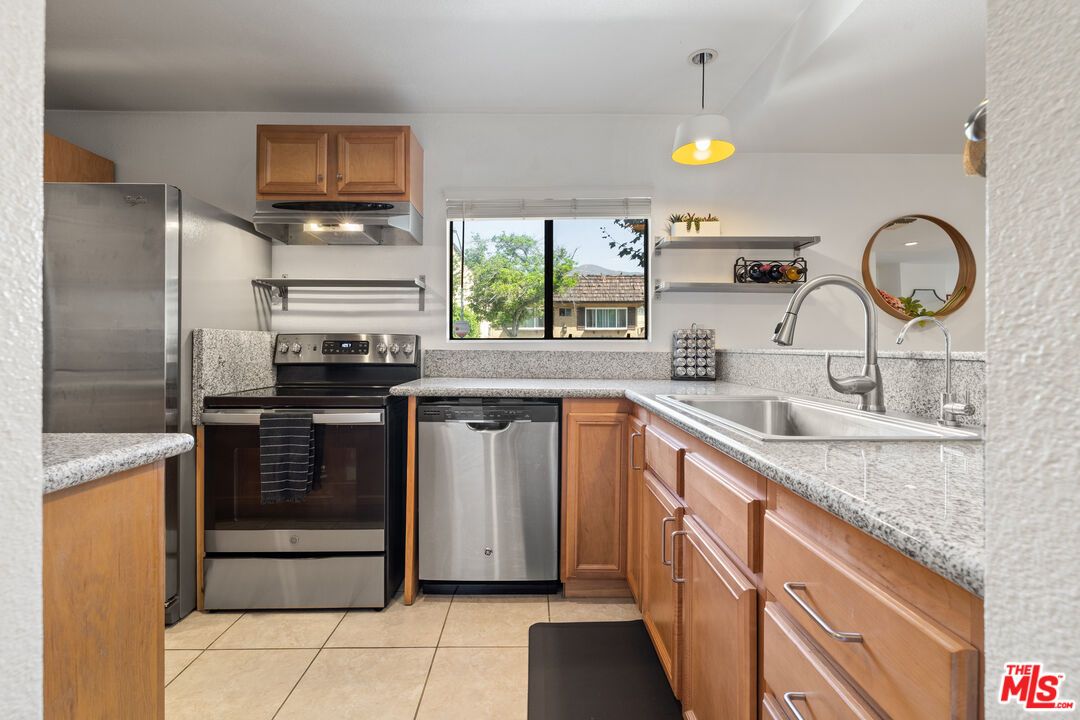 Interior, Kitchen, Stainless Steel Appliances