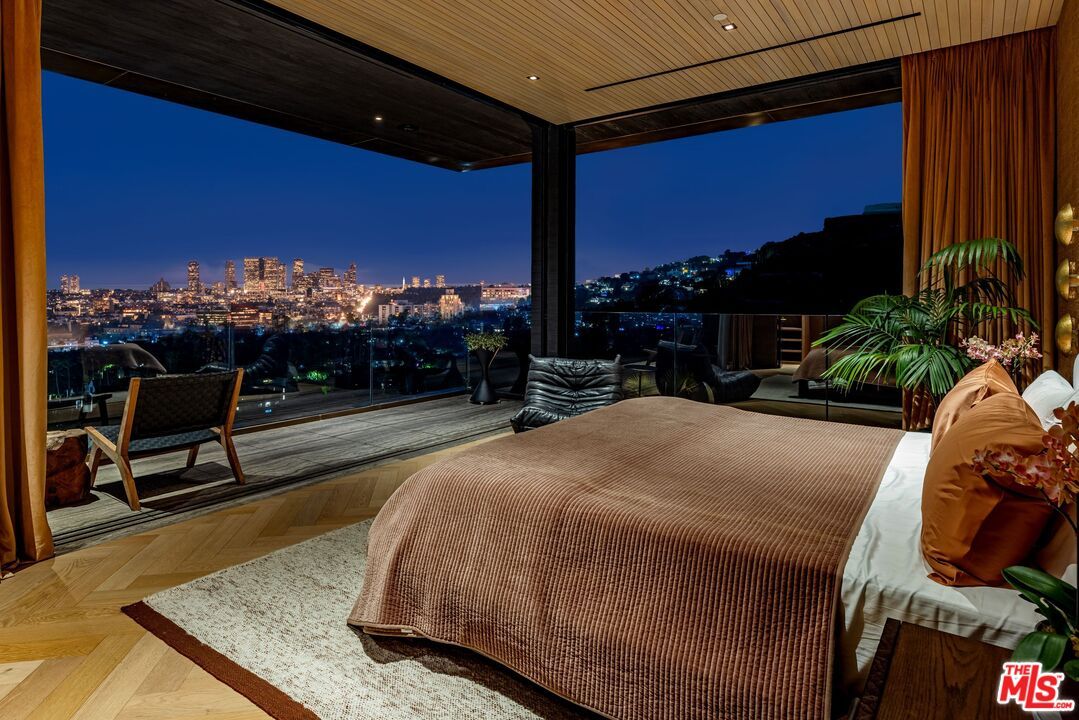 Bedroom, Interior, Recessed Lighting, Wooden Ceilings, Wood Texture Flooring