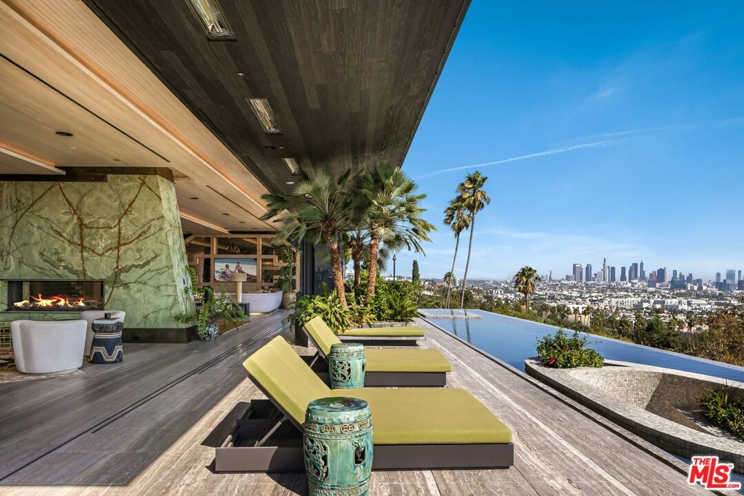 Exterior, Pool, Other