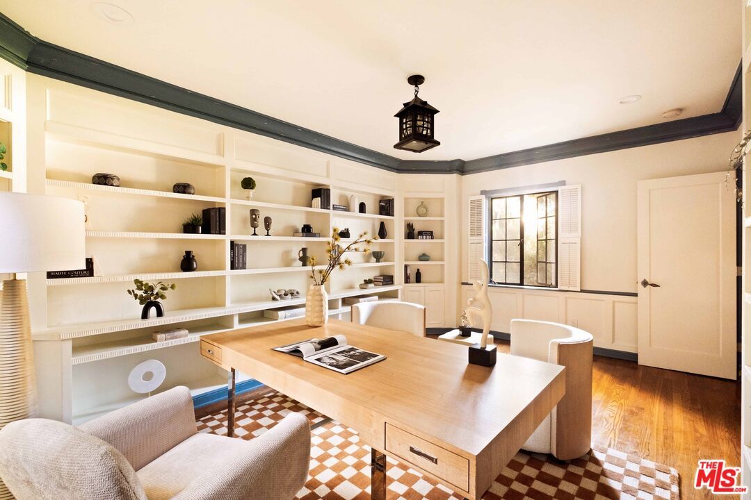 Home Office, Interior, Recessed Lighting, Wood Texture Flooring