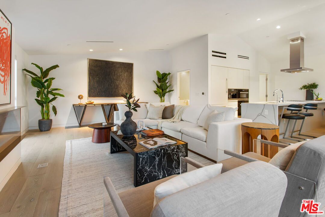 Interior, Kitchen, Living room, Recessed Lighting, Wood Texture Flooring