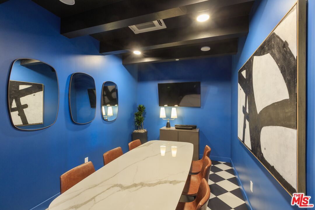 Dining room, Interior, Recessed Lighting