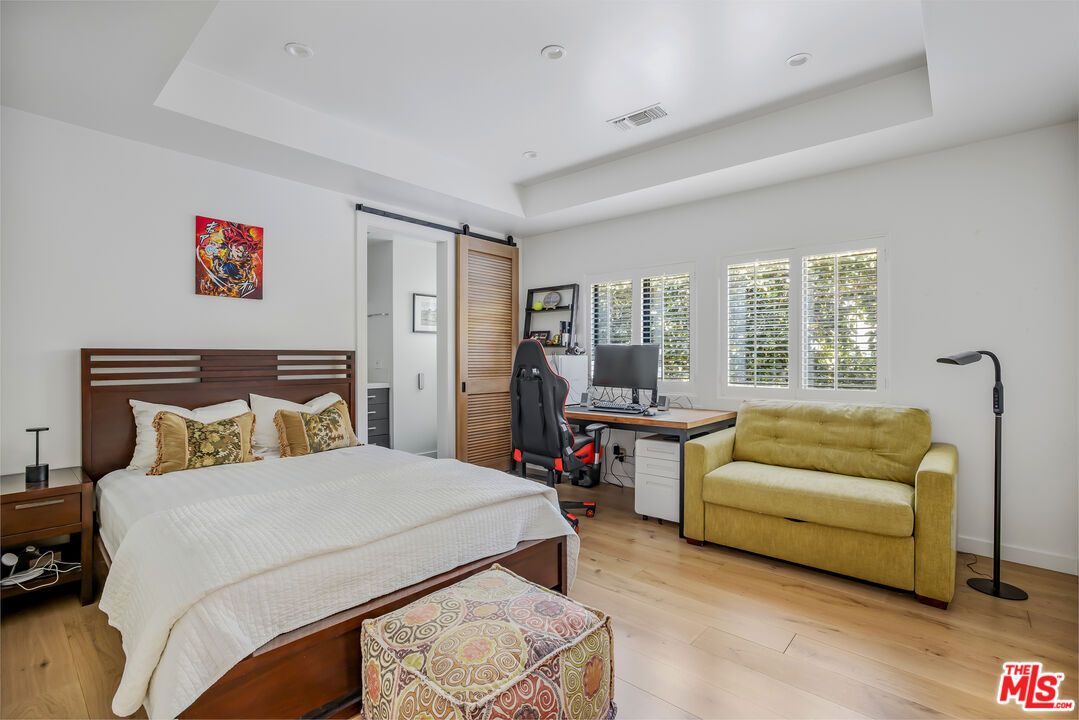 Bedroom, Home Office, Interior, Recessed Lighting, Wood Texture Flooring