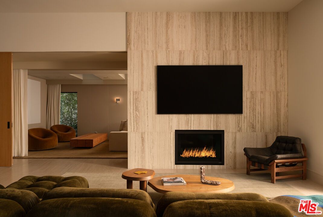 Fireplace, Interior, Living room